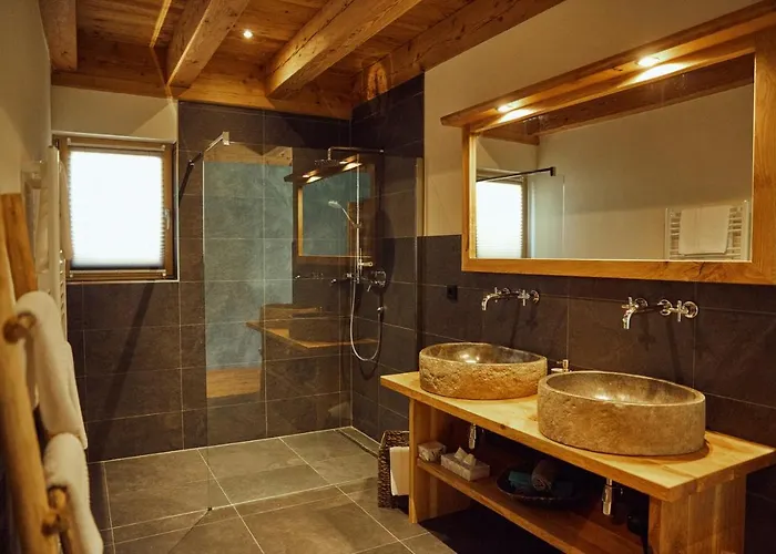 Mountain R ברוואנג